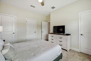 Magic Lily - Storey Lake by Shine Villas #834