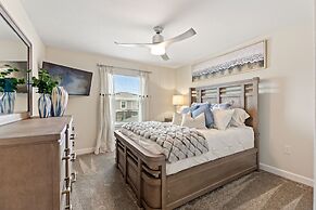 Plush Pelican, at Storey Lake by Shine Villas #839