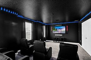 Jurassic Water View @storey Lake by Shine Villas! Sleeps up to 24! #02