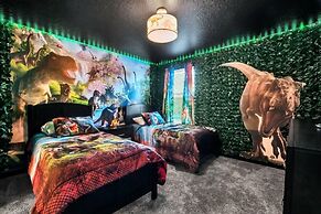 Jurassic Water View @storey Lake by Shine Villas! Sleeps up to 24! #02