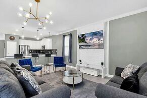 Jurassic Water View @storey Lake by Shine Villas! Sleeps up to 24! #02