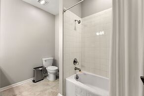 Fireworks @ Night -storey Lake by Shine Villas #709