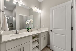 Fireworks @ Night -storey Lake by Shine Villas #709