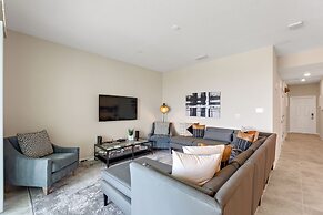 Mad Hatter @ Storey Lake by Shine Villas #827