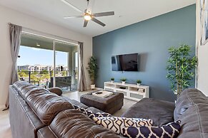 2bd Top Floor Condo Overlooking Pool by Shine Villas