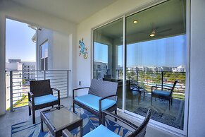 2bd Top Floor Condo Overlooking Pool by Shine Villas