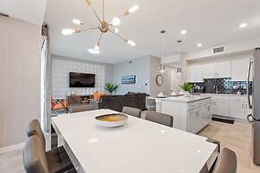 Storey Lake 2 Bed, Sleeps 7. Premium, Fabulous #200