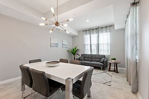 Storey Lake 2 Bed, Sleeps 7. Premium, Fabulous #200