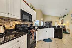 5 Bed Large Pool and Games Room #801