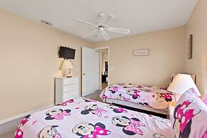 5 Bed Large Pool and Games Room #801