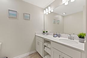 Sweet Suite Sleeps 6 @ Storey Lake by Shine Villas #903