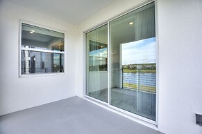 Sweet Suite Sleeps 6 @ Storey Lake by Shine Villas #903