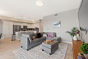 Sweet Suite Sleeps 6 @ Storey Lake by Shine Villas #903