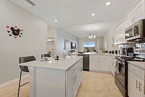 Edgewater Escape at Storey Lake by Shine Villas #904