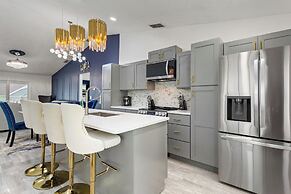 Breathe Easy at Solterra Resort by Shine Villas 706