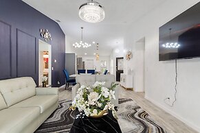 Breathe Easy at Solterra Resort by Shine Villas 706