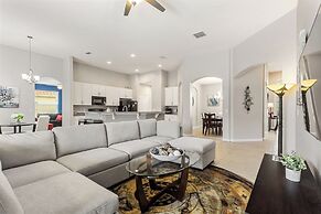 Breathe Easy at Solterra Resort by Shine Villas 706