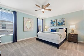 Stars Align @ Storey Lake by Shine Villas #406