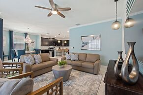 Stars Align @ Storey Lake by Shine Villas #406