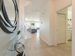 Perennial Paradise at Solterra Resort