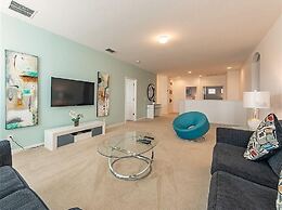 Perennial Paradise at Solterra Resort