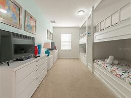 Perennial Paradise at Solterra Resort