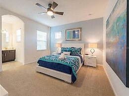 Perennial Paradise at Solterra Resort