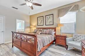 Splash of Magic at Solterra Resort