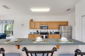 Lakeside Spa, AC in Games Room - Tropics! 822