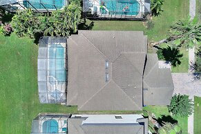 Lakeside Spa, AC in Games Room - Tropics! 822