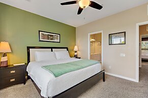 Vista Cay Resort, Next to Universal #821