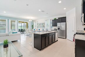 Lux Retreat, Shine Villas at Solterra Resort 826