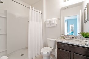 Lux Retreat, Shine Villas at Solterra Resort 826