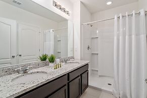 Lux Retreat, Shine Villas at Solterra Resort 826