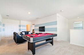 Lux Retreat, Shine Villas at Solterra Resort 826