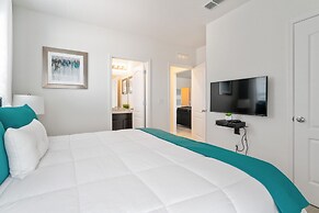 Lux Retreat, Shine Villas at Solterra Resort 826