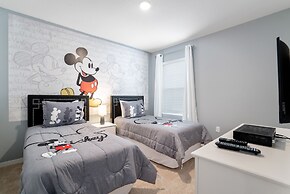 Lux Retreat, Shine Villas at Solterra Resort 826