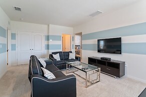 Lux Retreat, Shine Villas at Solterra Resort 826