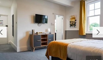Old Railway Hotel porton