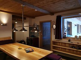 Premium Chalet in Tauplitz With Sauna and Pool
