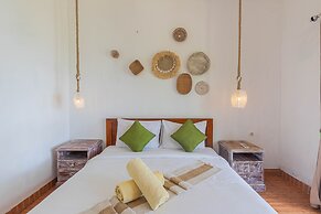 La Village Hill View