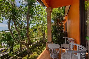 La Village Hill View