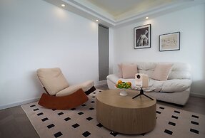 Da Li Yu Jia Ren Hotel