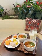 Da Li Yu Jia Ren Hotel