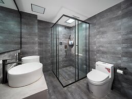 Da Li Yu Jia Ren Hotel