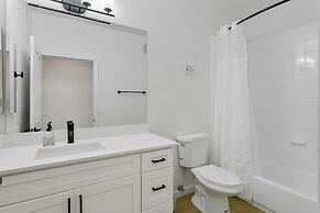 TWO Glendale CozySuites with Pool 2 & 9