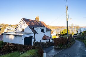 Four Oaks - Sea and Harbour Views