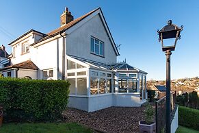 Four Oaks - Sea and Harbour Views