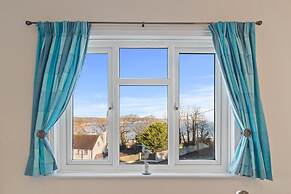 Four Oaks - Sea and Harbour Views