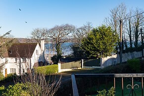 Four Oaks - Sea and Harbour Views